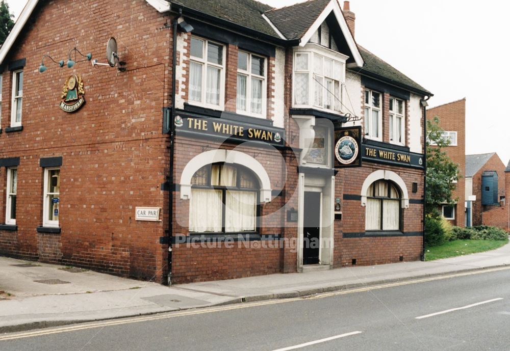 The White Swan, Cheapside, Worksop, August 1998