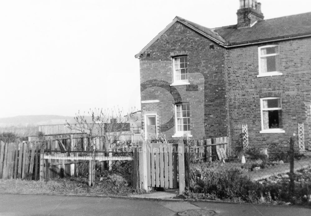 Locomotive Terrace, Netherfield Lane, Netherfield, 1977