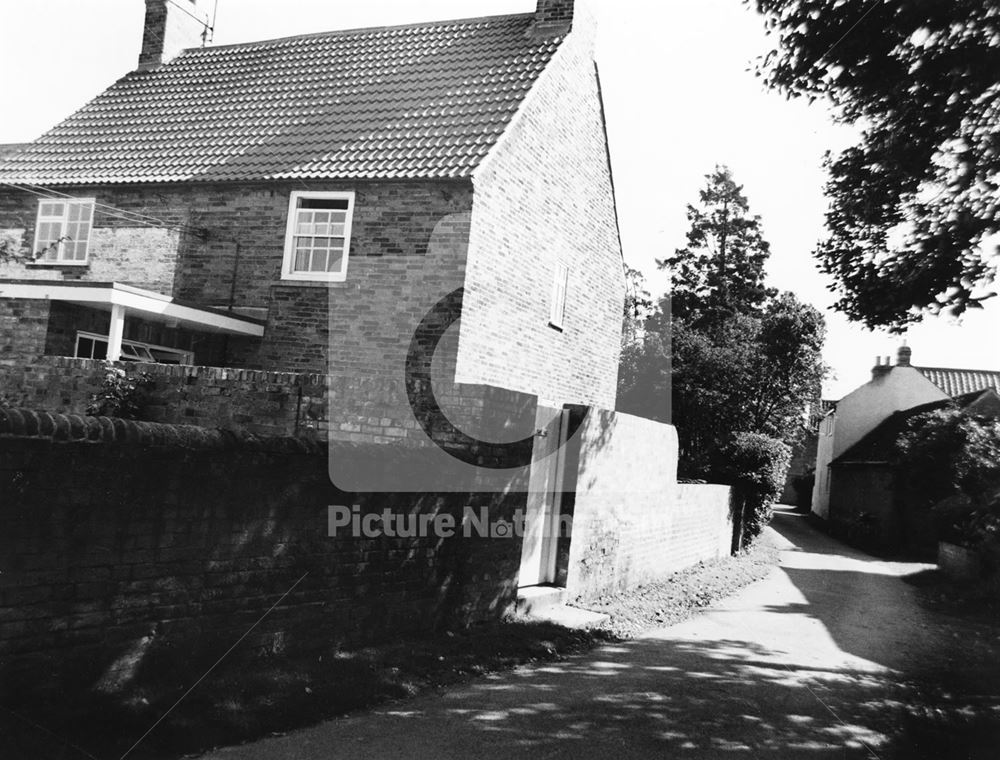 Back Lane, Morton, 1979