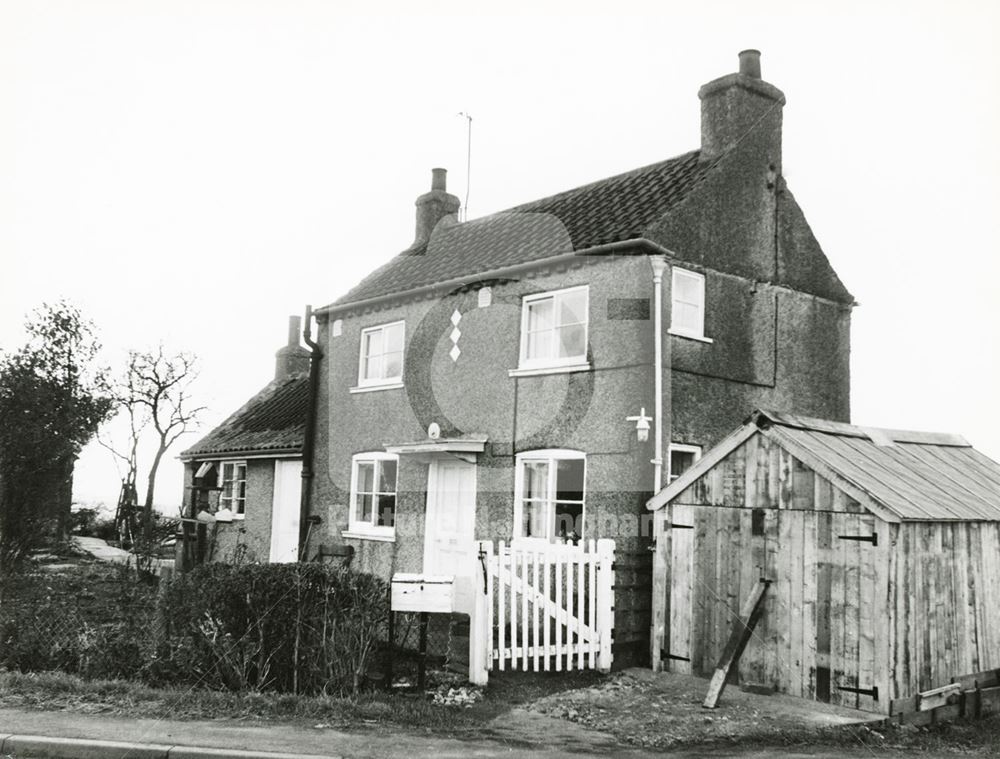 Cottage, Ragnall, 1978