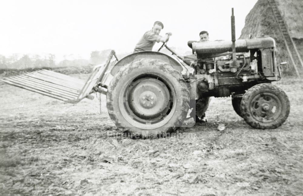 Fordson Major tractor, Ranby, c 1951-53