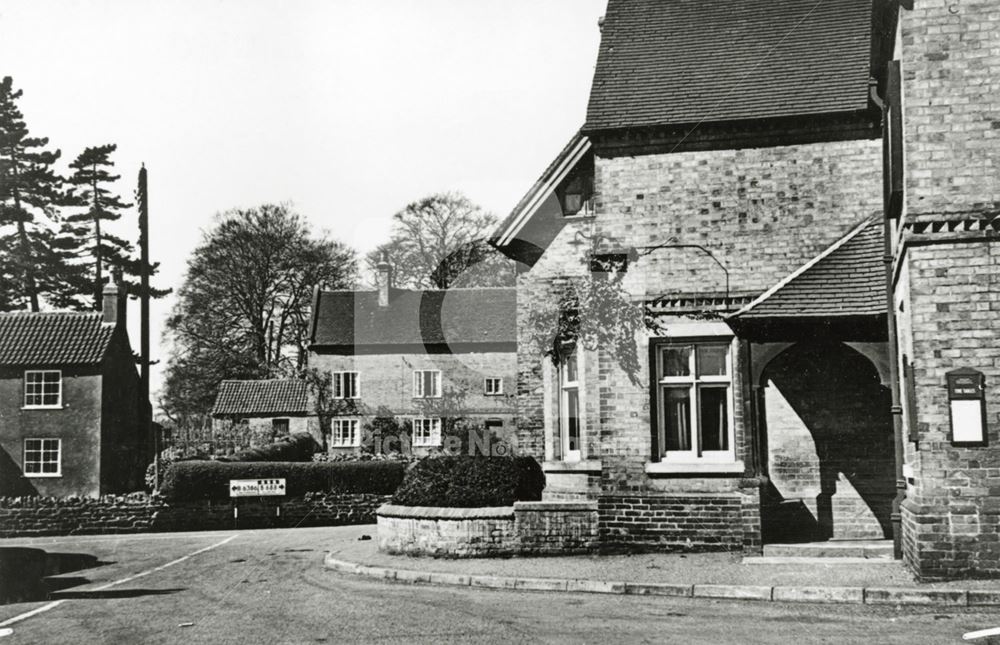 Green Man Pub, Main Street, Oxton, c 1950 ?