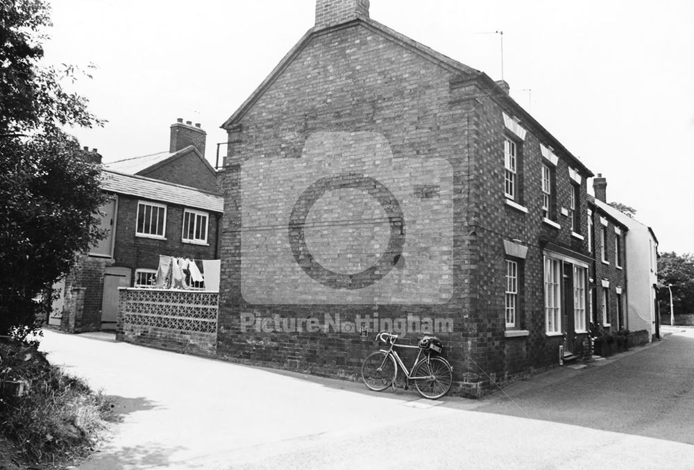 Nottingham Road, Radcliffe on Trent, 1977