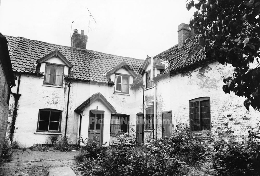 46 Main Road, Radcliffe on Trent, 1977